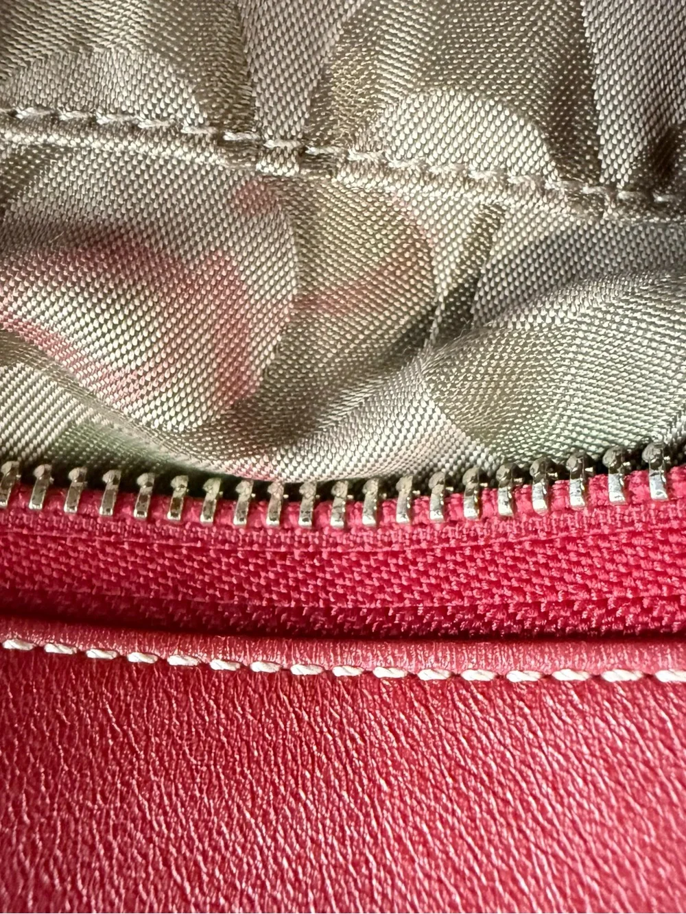Vintage Coach Red GenuineLeather Y2K Silver Hardware Zip Close Shoulder Bag 1417 - Picture 11 of 15
